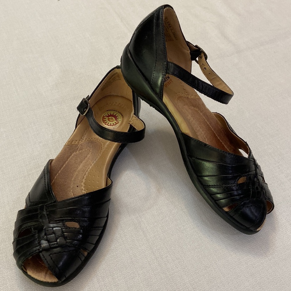 Womens Black Leather Sandals - Excellent Used Condition! Super Cute! Size 7